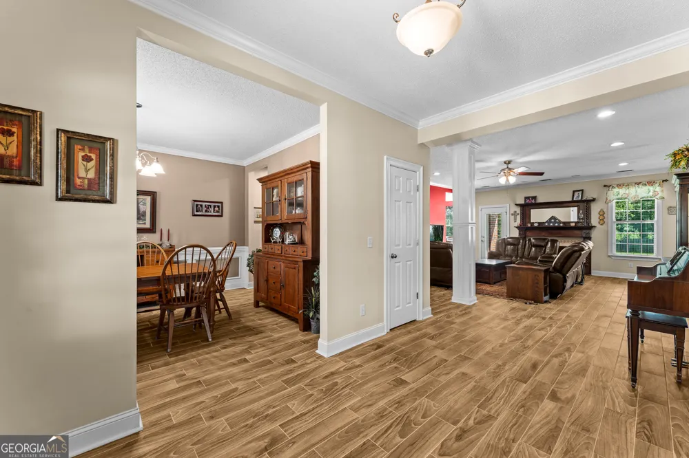 19 Hollow Oak DR Pembroke, GA 31321