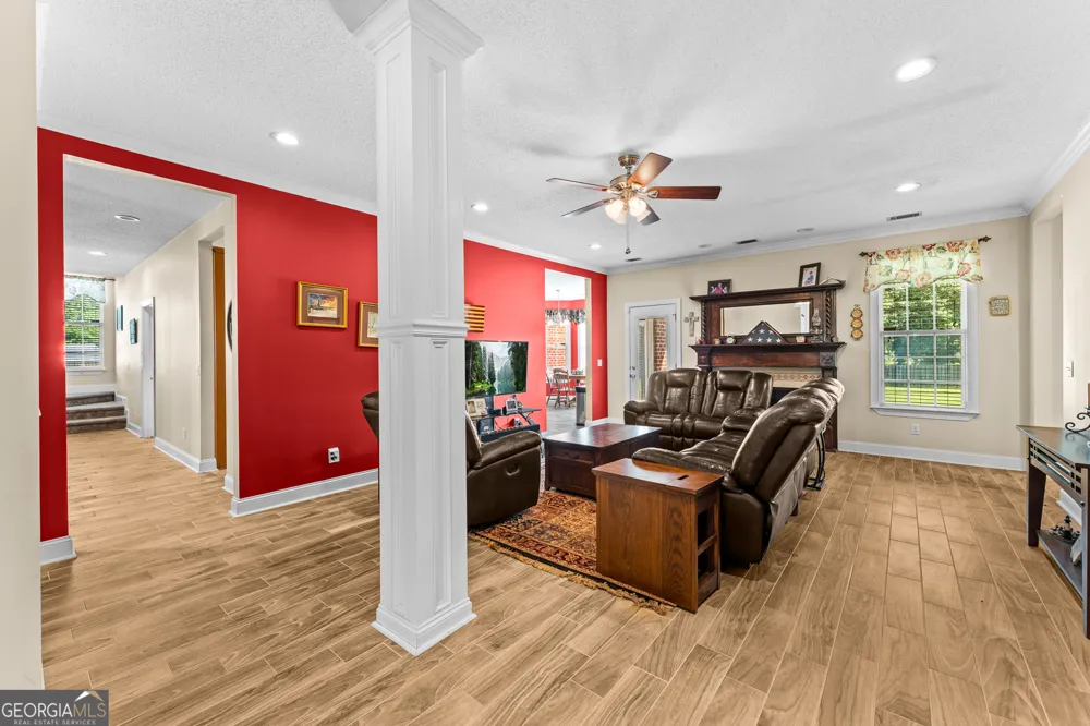 19 Hollow Oak DR Pembroke, GA 31321