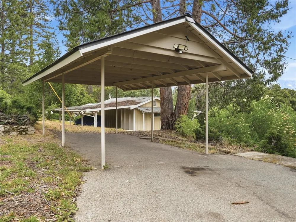 35861 Highland E Wishon, CA 93669