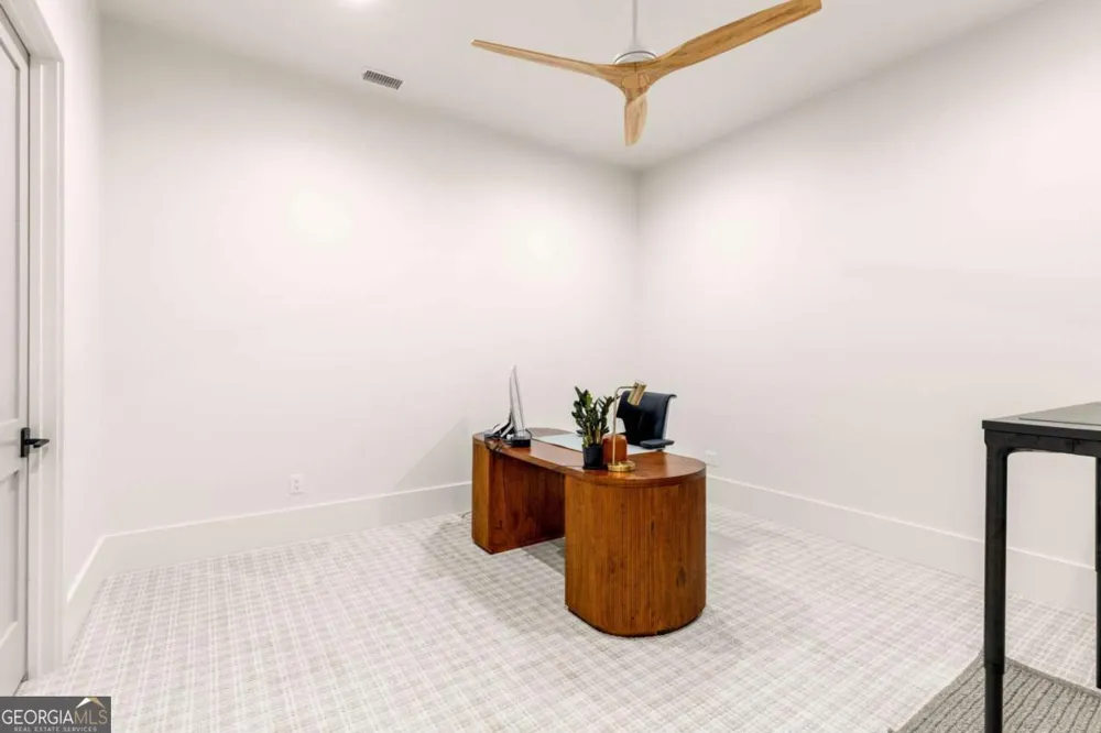 1172 Lupo LOOP Chattahoochee Hills, GA 30268
