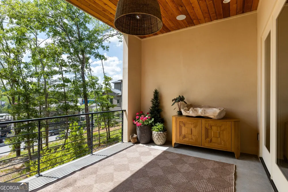 1172 Lupo LOOP Chattahoochee Hills, GA 30268