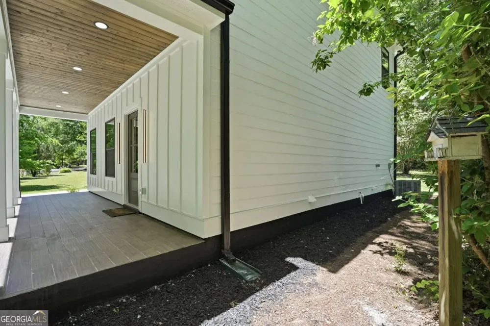 134 Henry Meyer RD Winterville, GA 30683