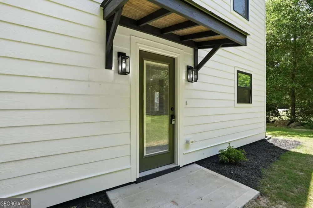 134 Henry Meyer RD Winterville, GA 30683