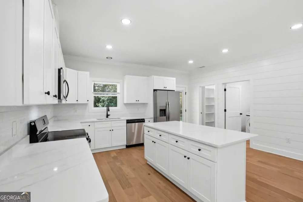 134 Henry Meyer RD Winterville, GA 30683