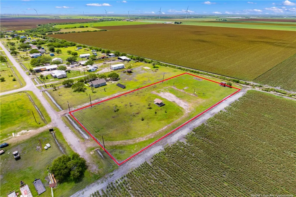 5460 County Road 1414 Portland, TX 78390