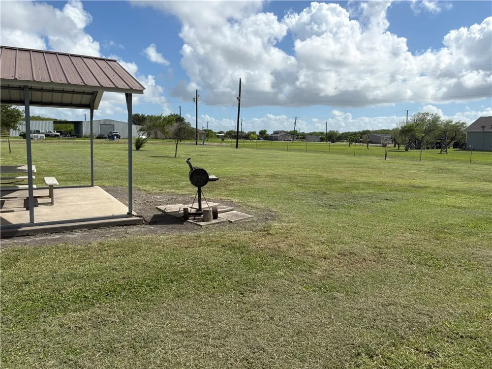 5460 County Road 1414 Portland, TX 78390
