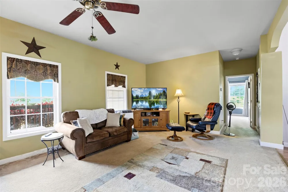1581 Rhyne Road Dallas, NC 28034
