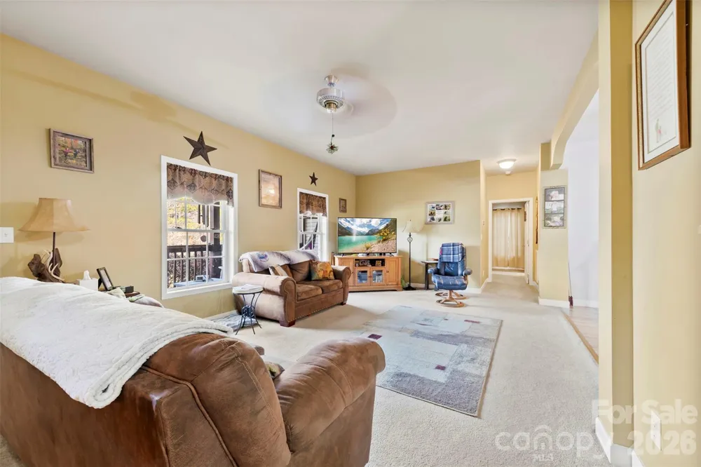 1581 Rhyne Road Dallas, NC 28034