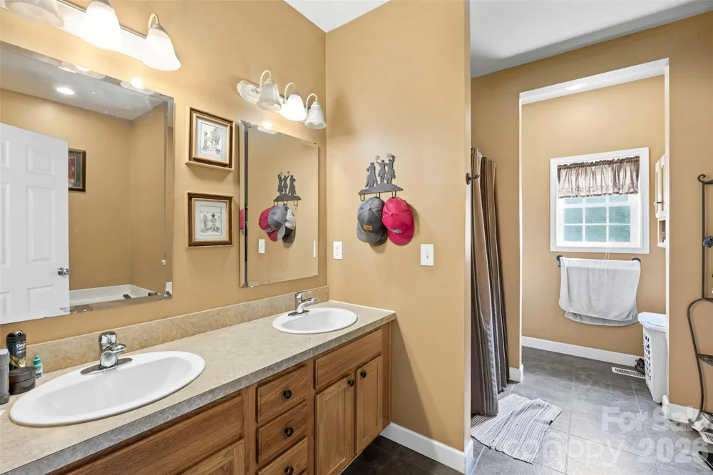 1581 Rhyne Road Dallas, NC 28034