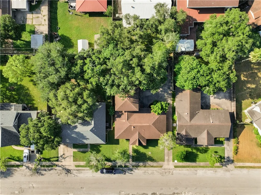 1614 Santa Cecilia Drive Kingsville, TX 78363