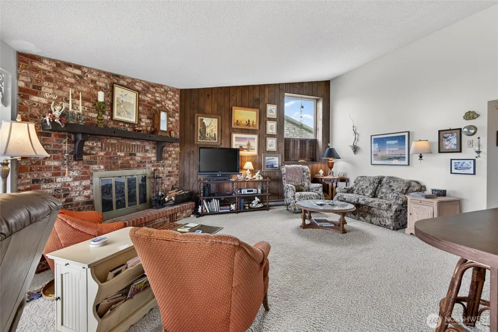 31617 G STREET Ocean Park, WA 98640