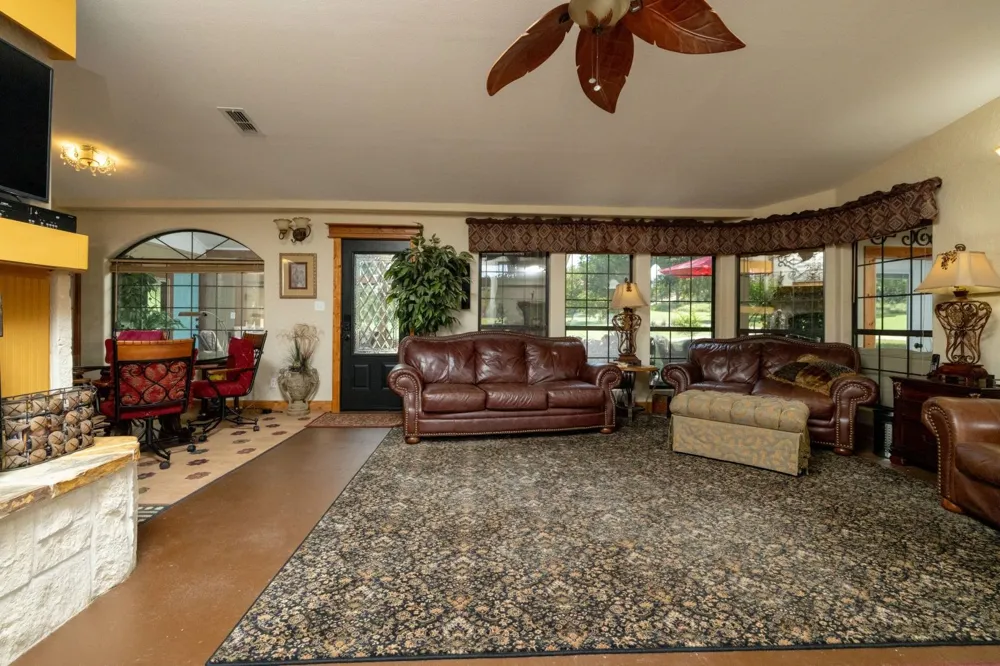 10628 FM 1125 Highway Bowie, TX 76230