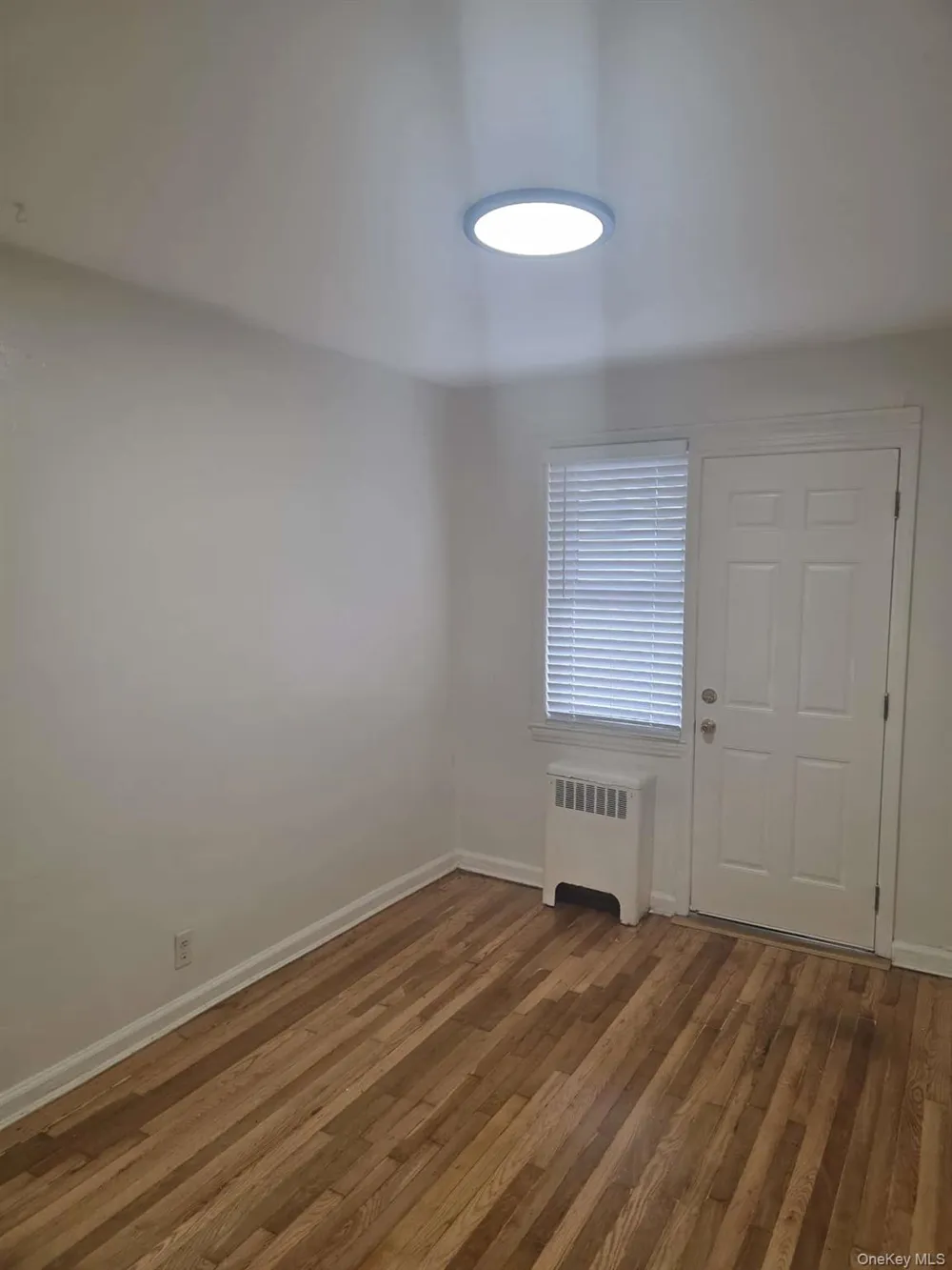 89-81 217th Street Queens Village, NY 11427