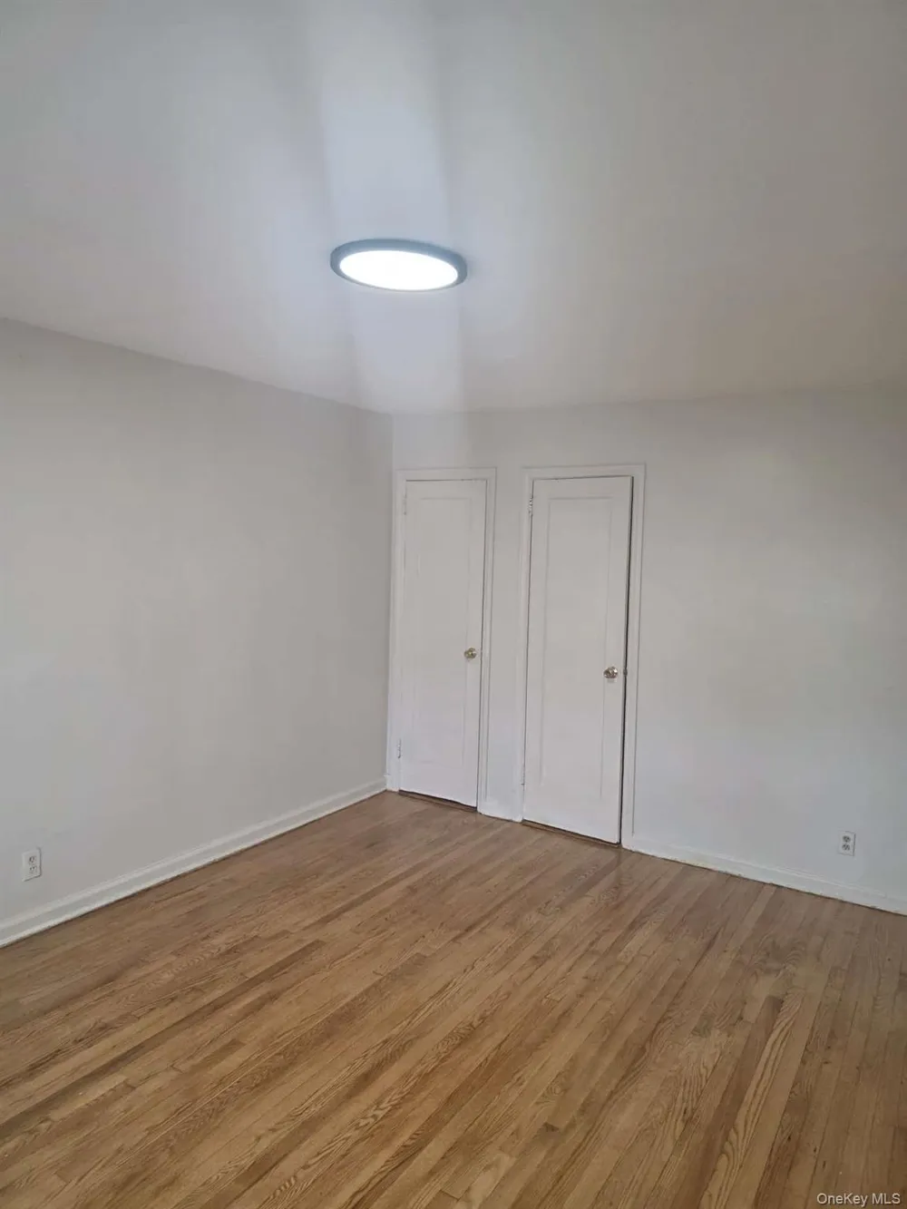 89-81 217th Street Queens Village, NY 11427