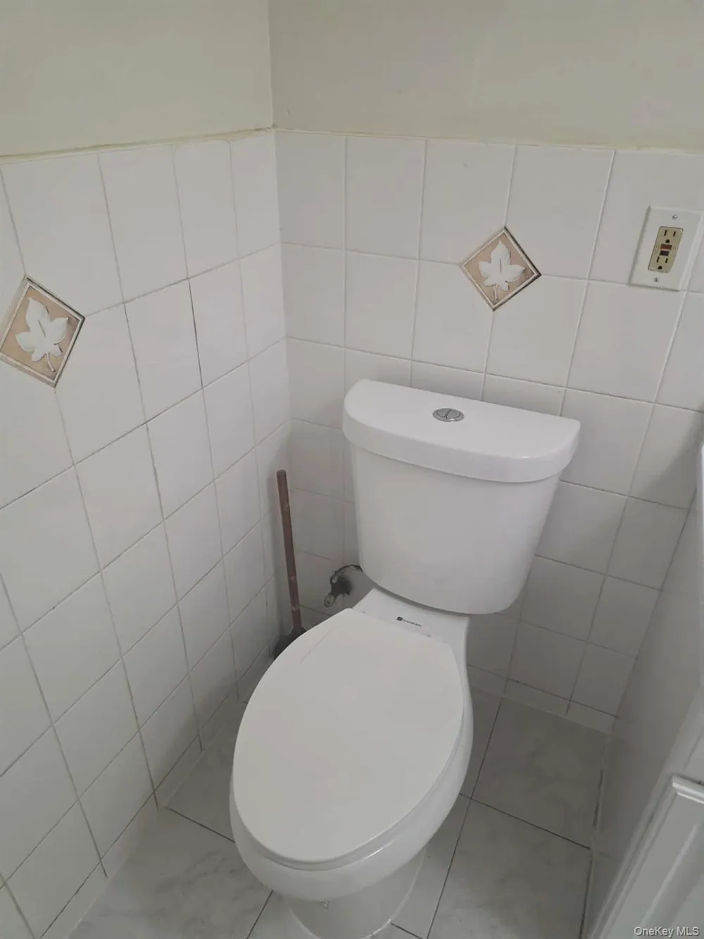 89-81 217th Street Queens Village, NY 11427