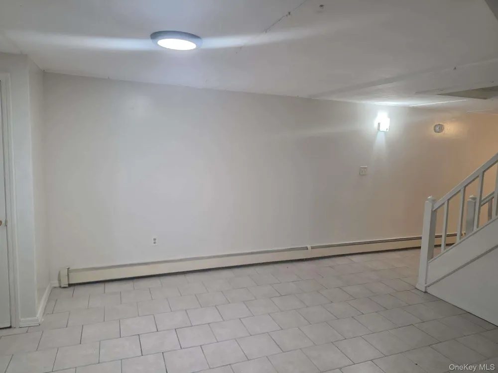 89-81 217th Street Queens Village, NY 11427