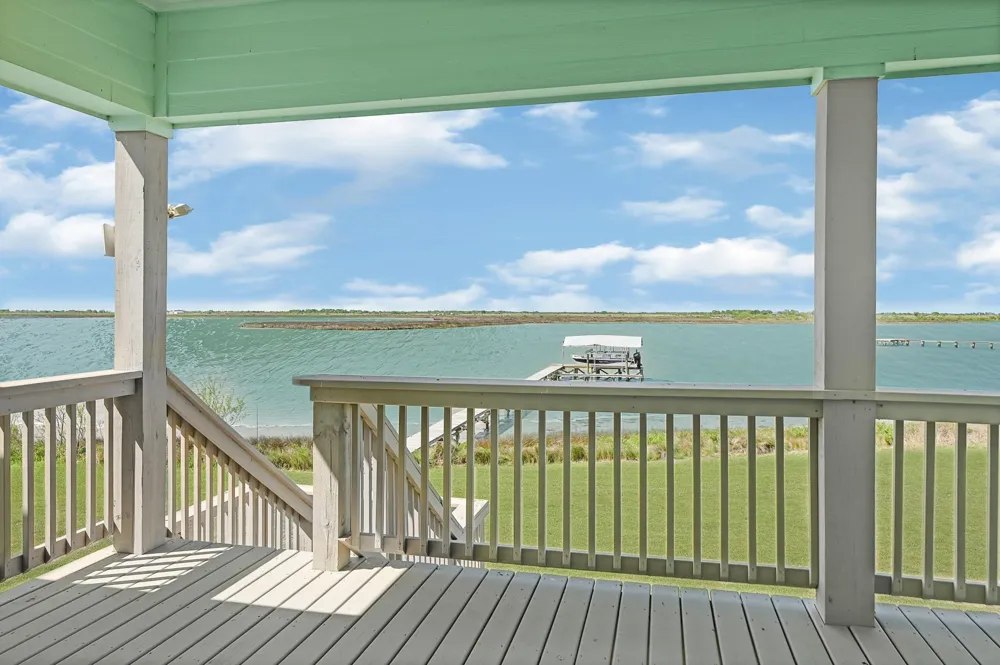 747 Waypoint Drive Palacios, TX 77465