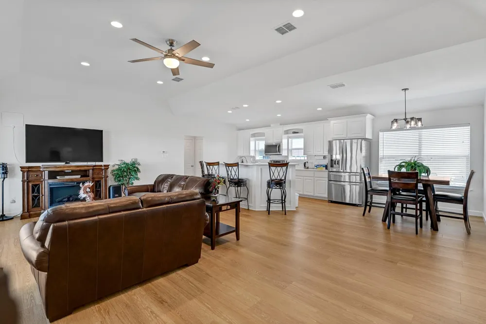 747 Waypoint Drive Palacios, TX 77465