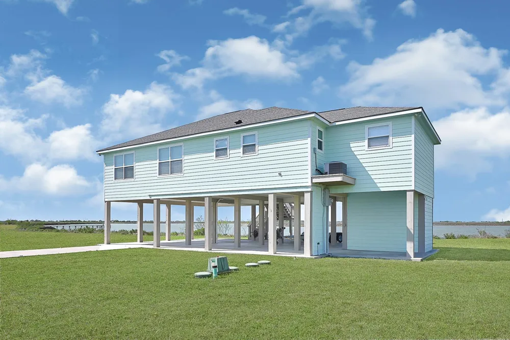747 Waypoint Drive Palacios, TX 77465