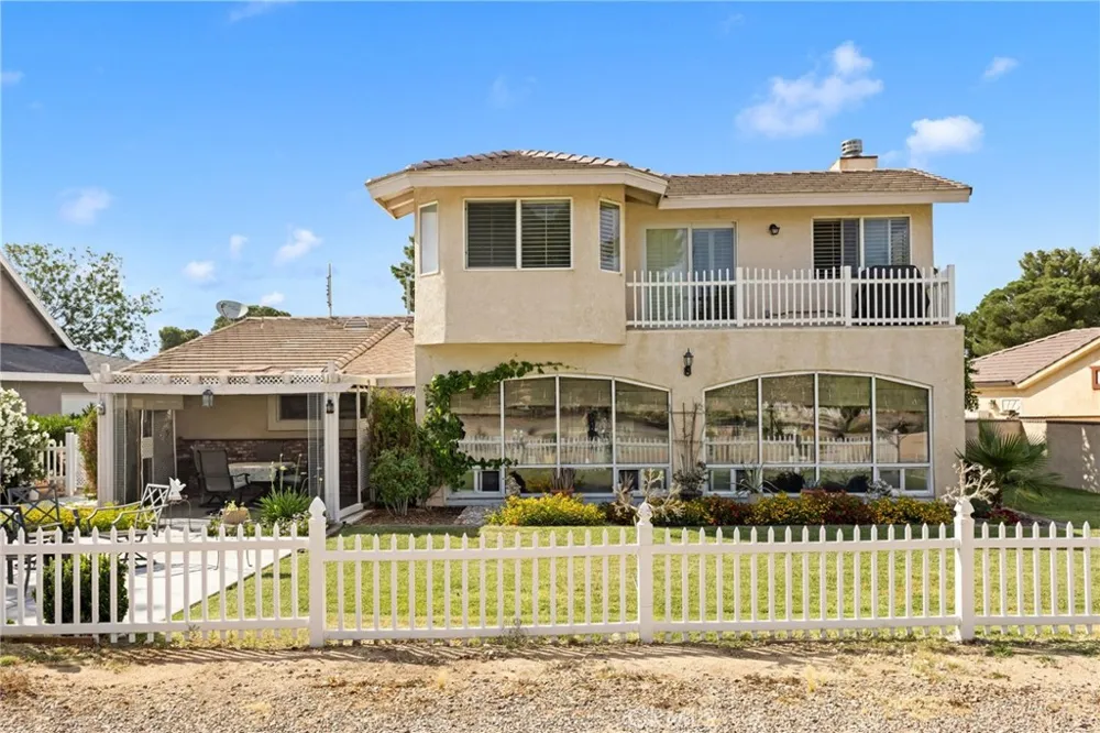 14991 Blue Grass Helendale, CA 92342