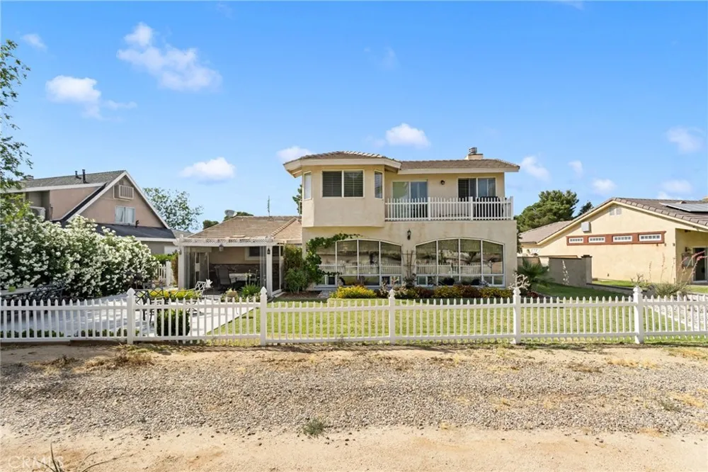 14991 Blue Grass Helendale, CA 92342