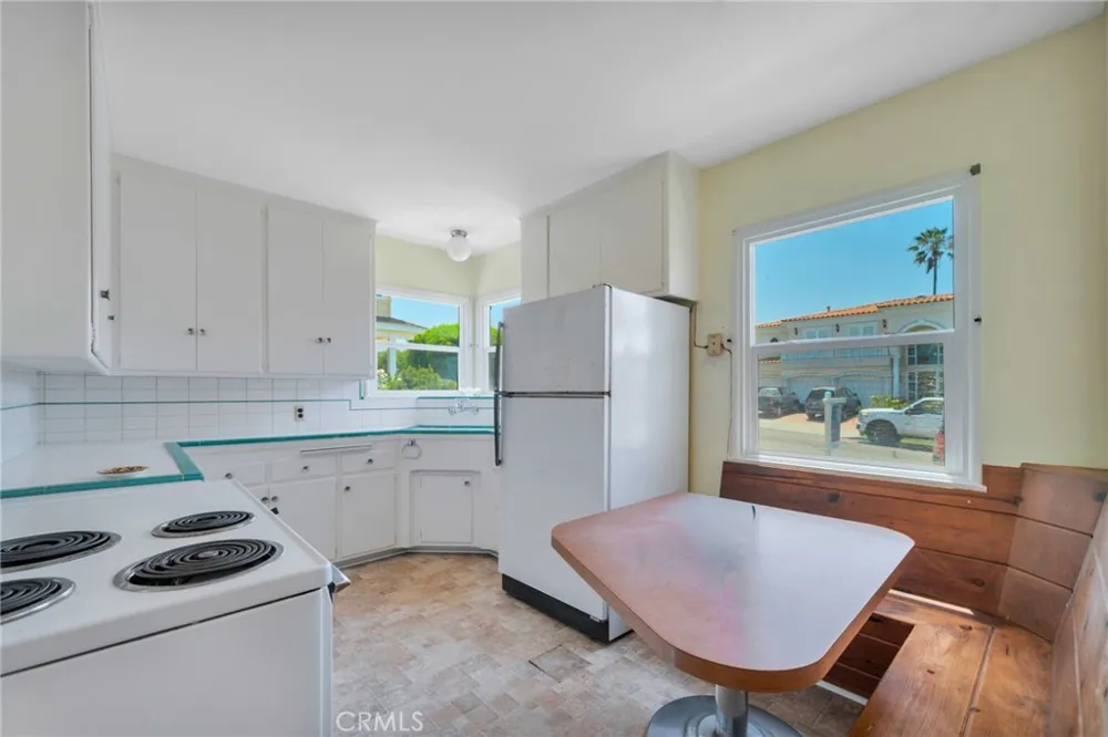 525 17th Manhattan Beach, CA 90266