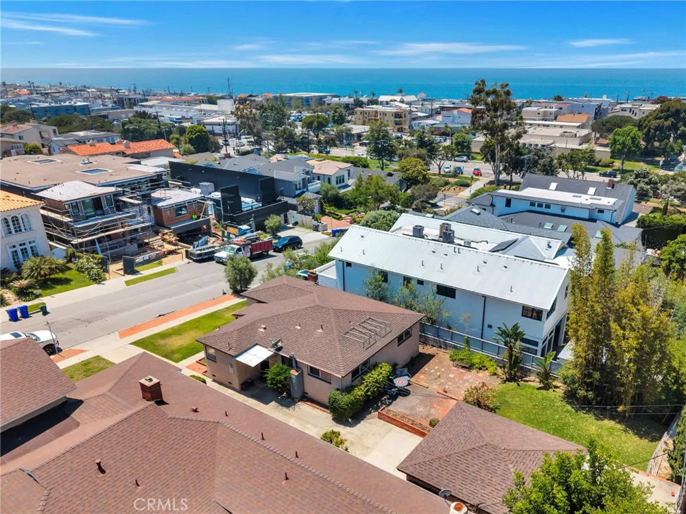525 17th Manhattan Beach, CA 90266