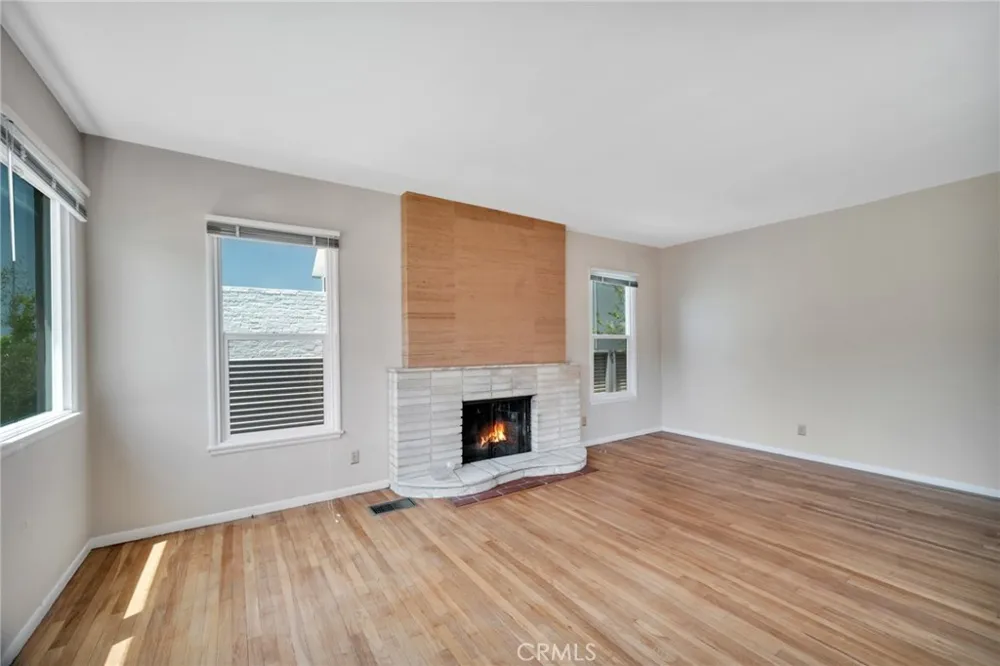 525 17th Manhattan Beach, CA 90266