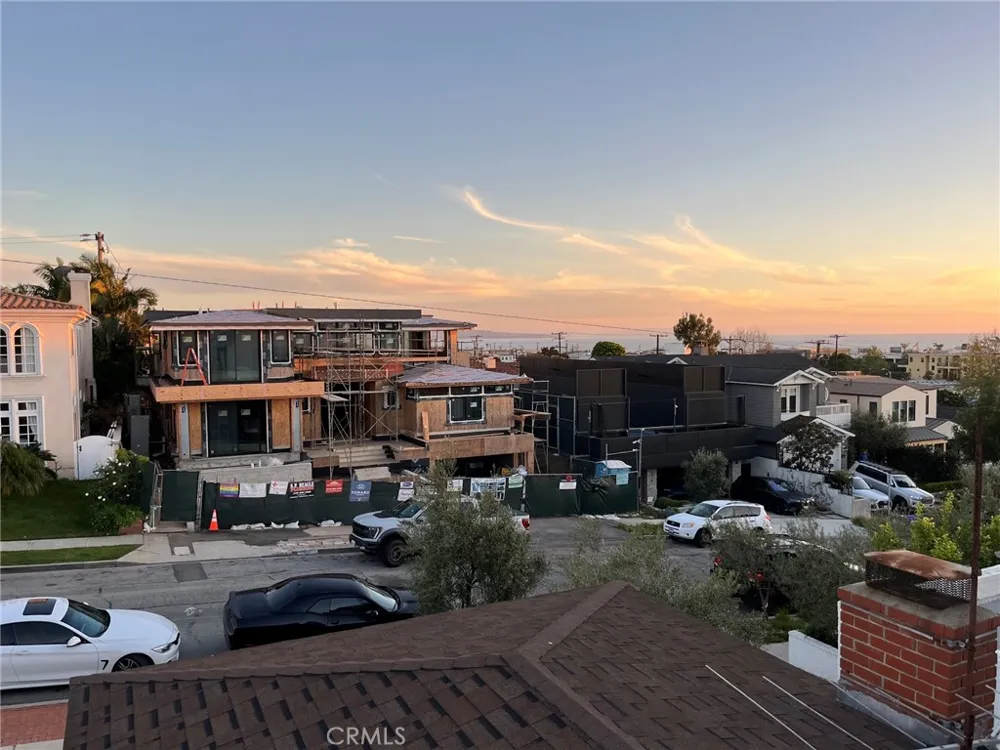 525 17th Manhattan Beach, CA 90266