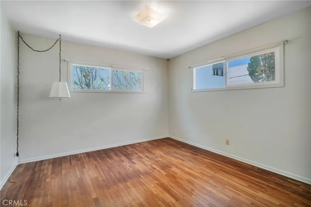 525 17th Manhattan Beach, CA 90266
