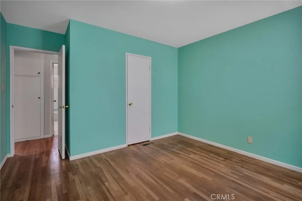 525 17th Manhattan Beach, CA 90266