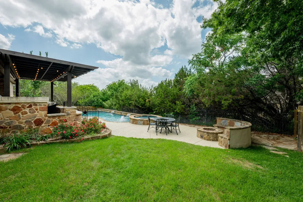 1316 Cassiopeia Way Austin, TX 78732
