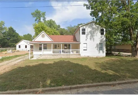309 Douglas Street
