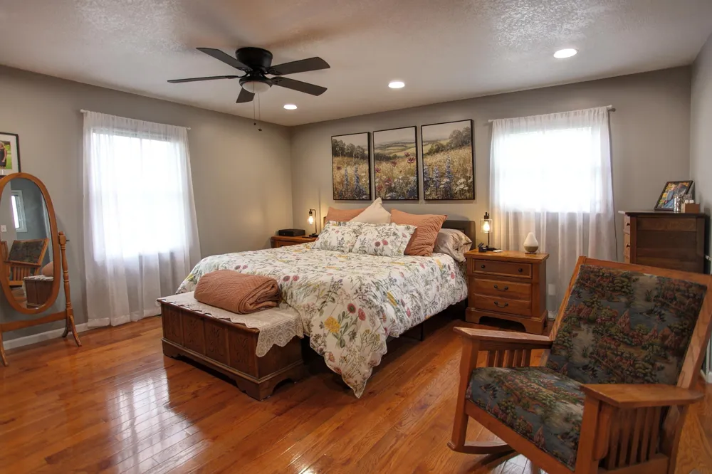 8201 Essex Road Banks Township, MI 49729