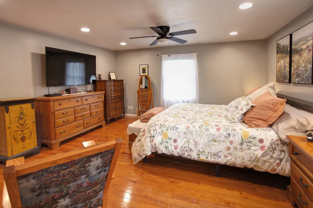 8201 Essex Road Banks Township, MI 49729