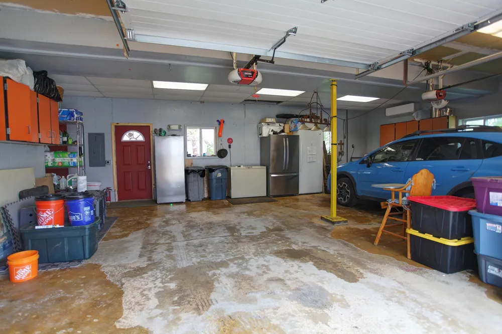 8201 Essex Road Banks Township, MI 49729