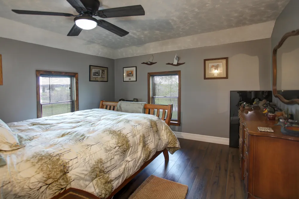 8201 Essex Road Banks Township, MI 49729