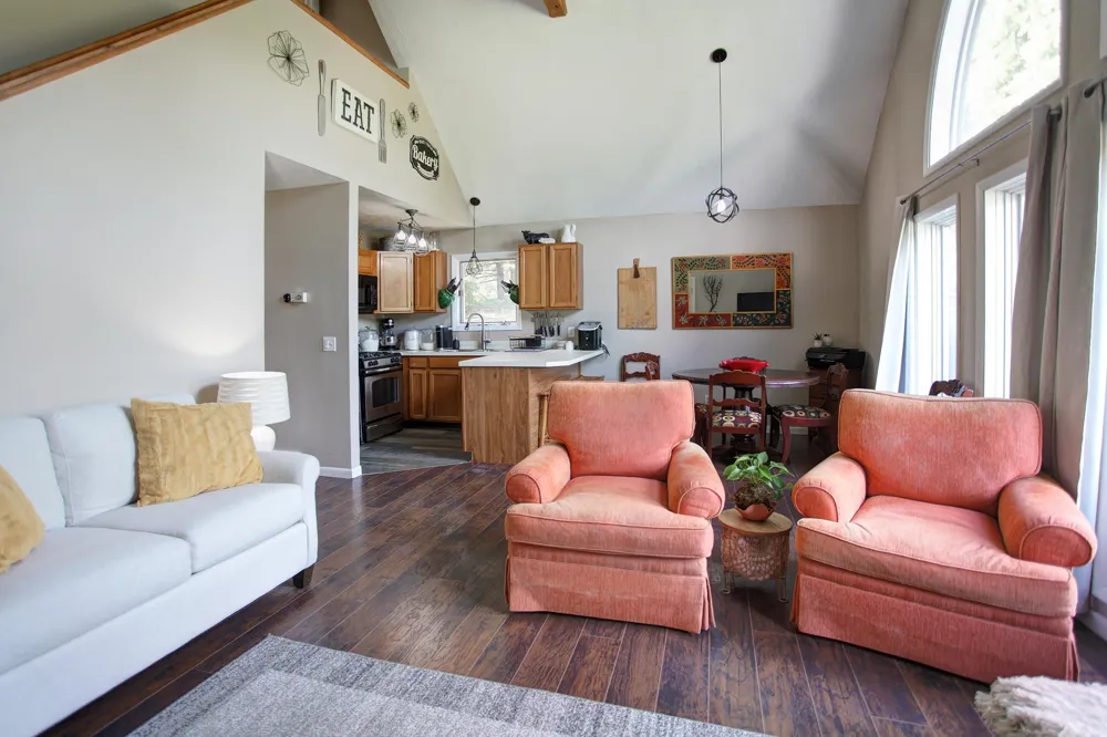 12325 Lincoln Hollow Court Elmwood Charter Township, MI 49621