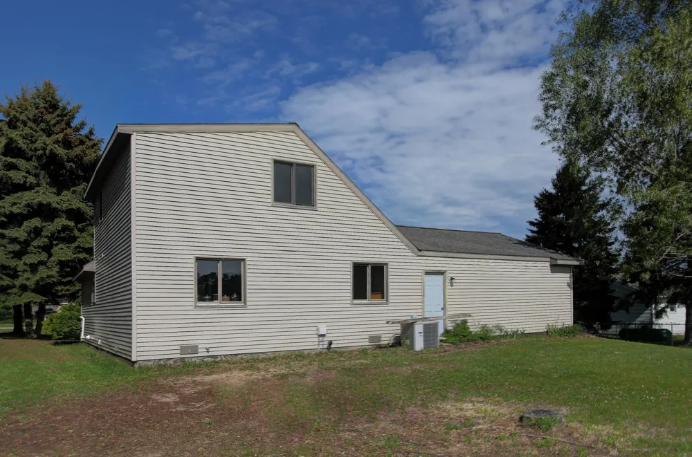 12325 Lincoln Hollow Court Elmwood Charter Township, MI 49621