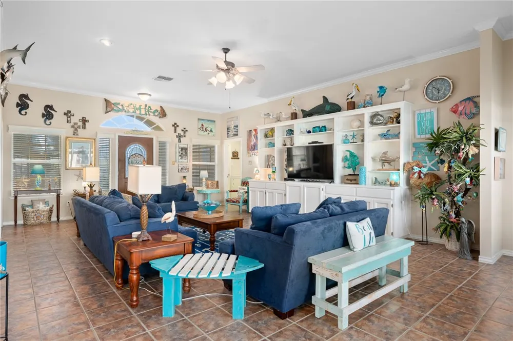 124 Sea View Drive Aransas Pass, TX 78336