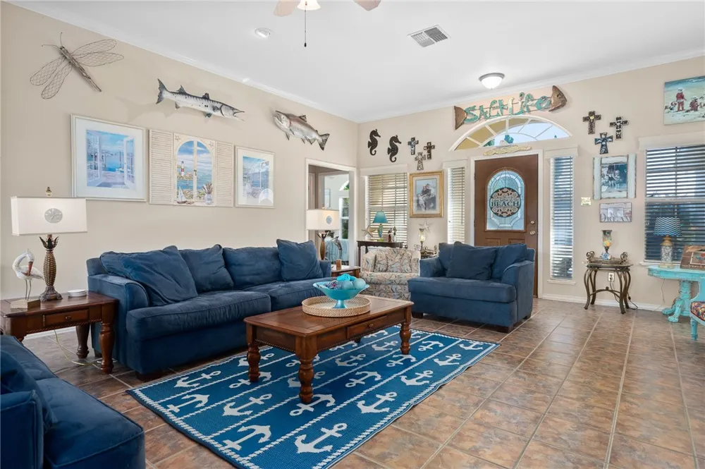 124 Sea View Drive Aransas Pass, TX 78336