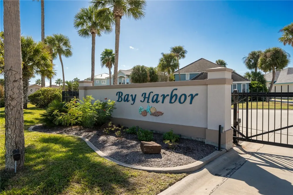 124 Sea View Drive Aransas Pass, TX 78336