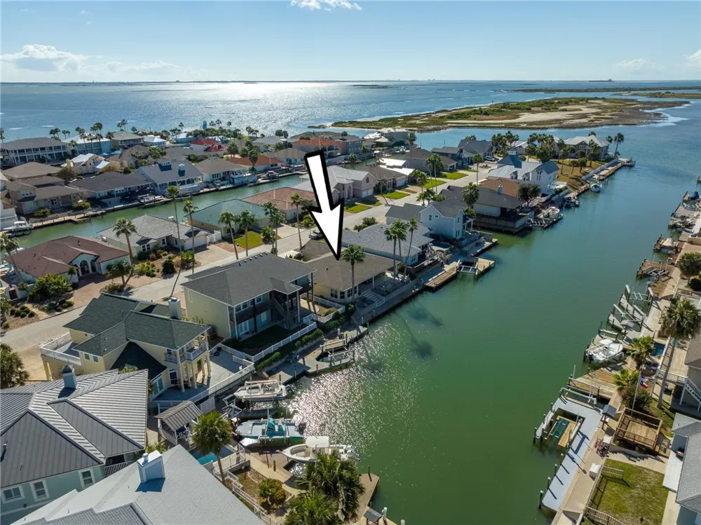 124 Sea View Drive Aransas Pass, TX 78336