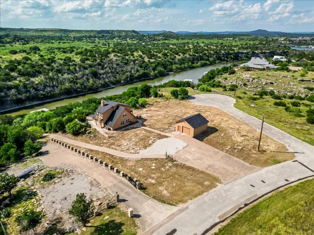 2020 Bluff Creek Drive Possum Kingdom Lake, TX 76475