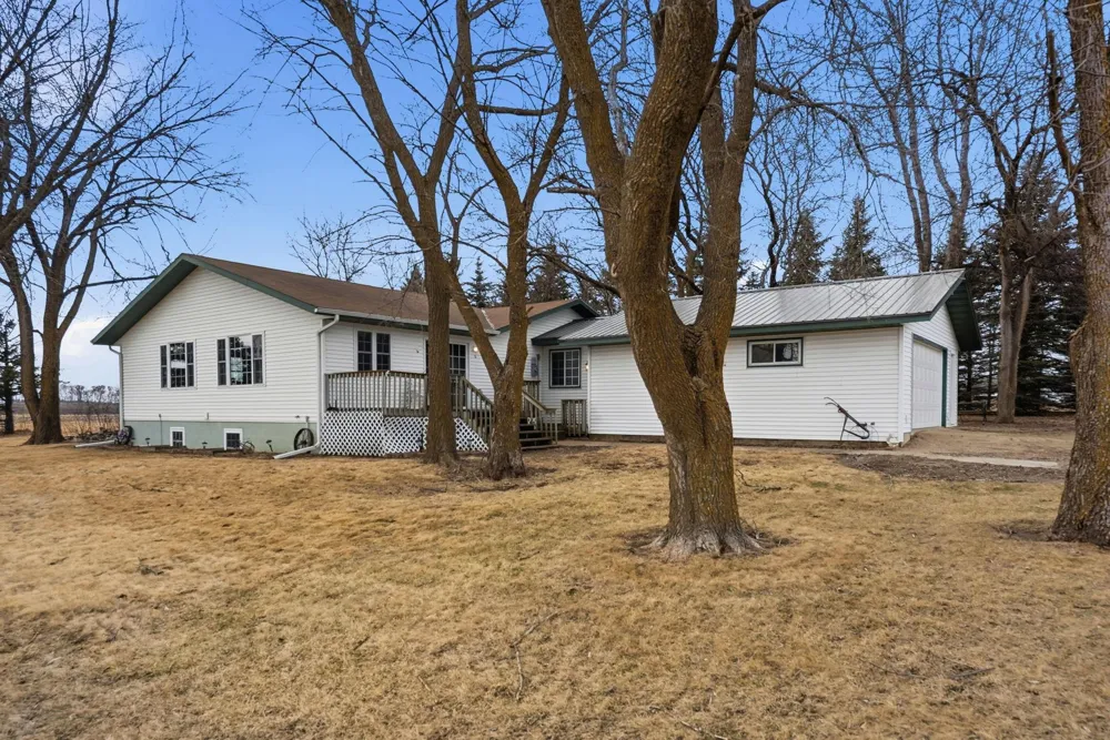15682 150th Street Osakis, MN 56360