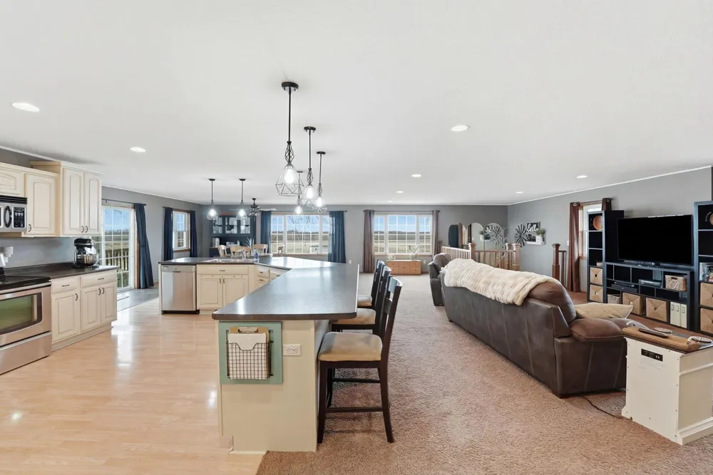 15682 150th Street Osakis, MN 56360