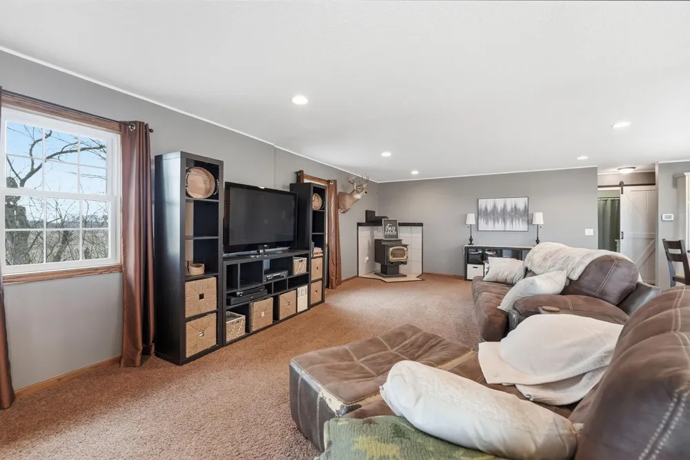 15682 150th Street Osakis, MN 56360