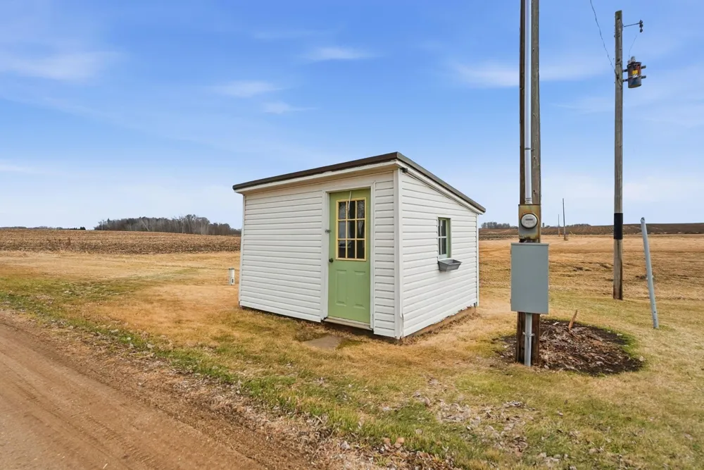 15682 150th Street Osakis, MN 56360