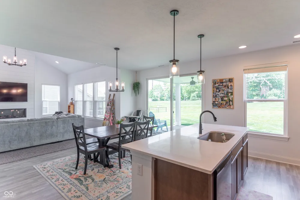 1054 E Valley Oak Court Mooresville, IN 46158