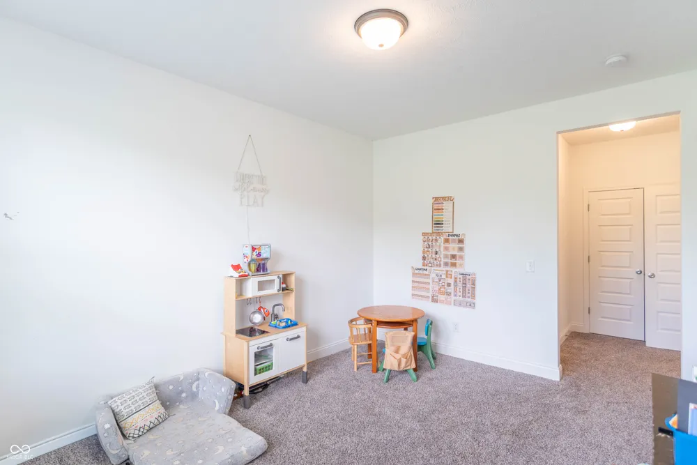 1054 E Valley Oak Court Mooresville, IN 46158